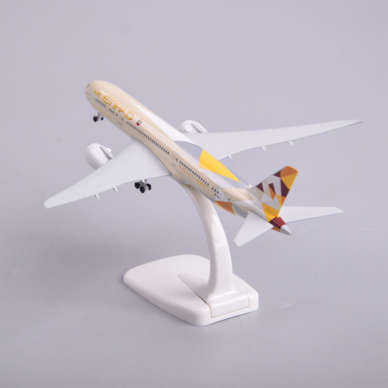 โมเดลเครื่องบินโลหะไดแคสต์ Eti - Model Kit Plane บทวิจารณ์และราคา