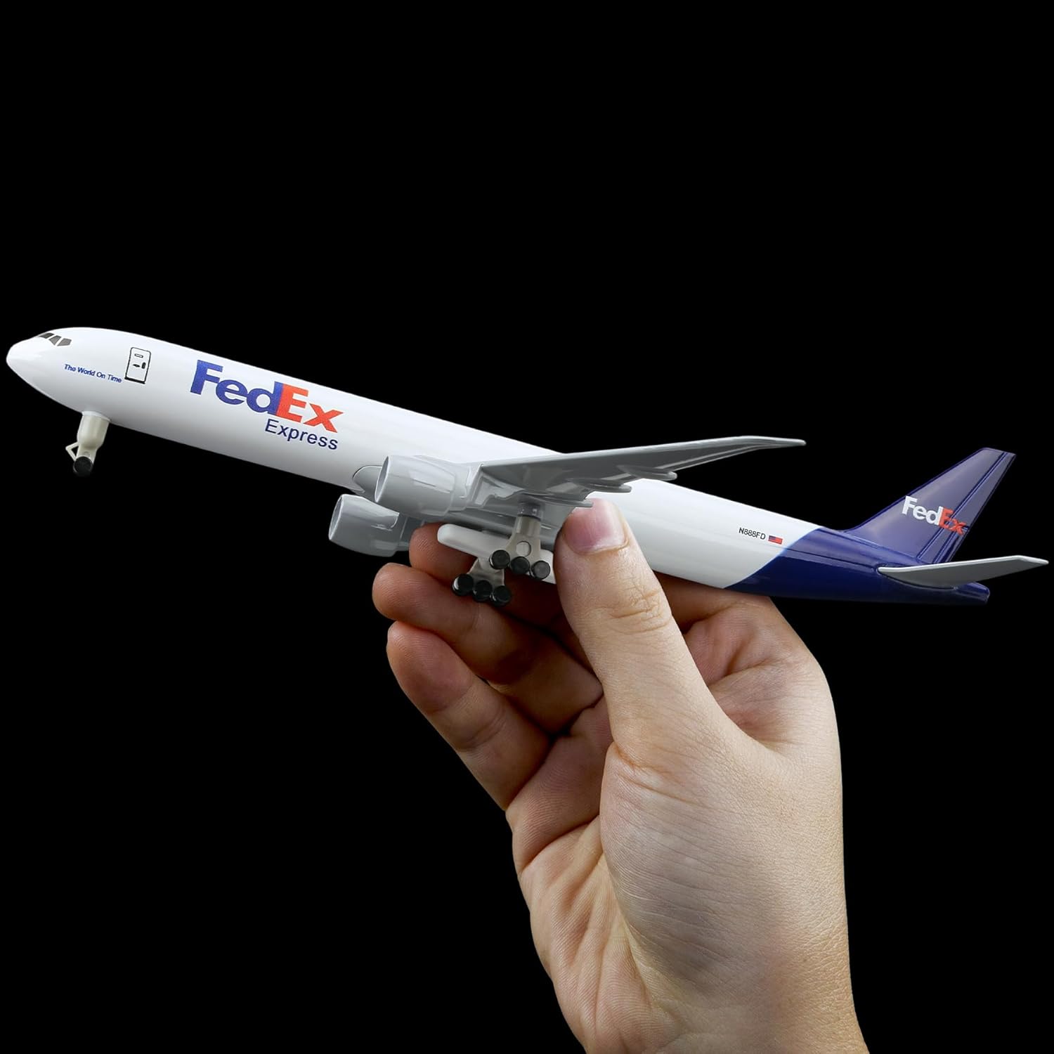 ชุดของเล่นเครื่องบินเฟดเอ็กซ์  - Model Kit Plane บทวิจารณ์และราคา