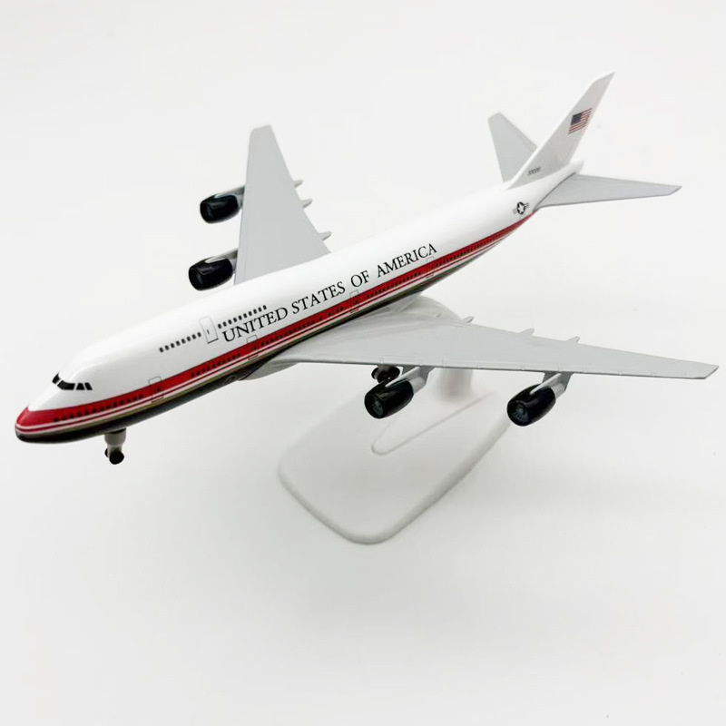 โมเดลเครื่องบิน Air Force One  - Model Kit Plane บทวิจารณ์และราคา